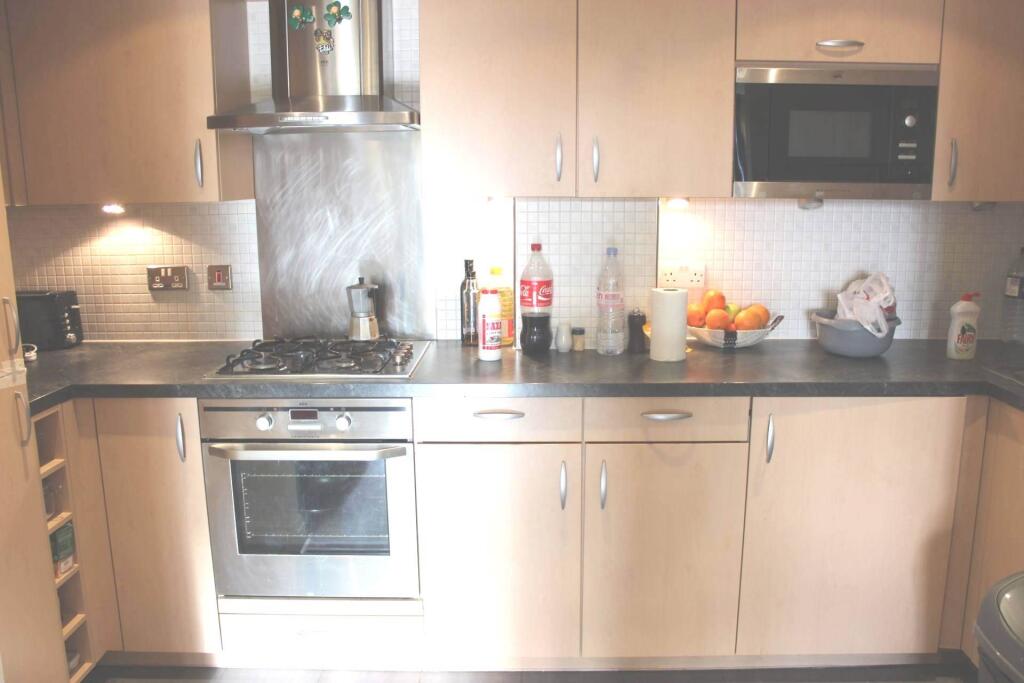 Apartment in London - View 4