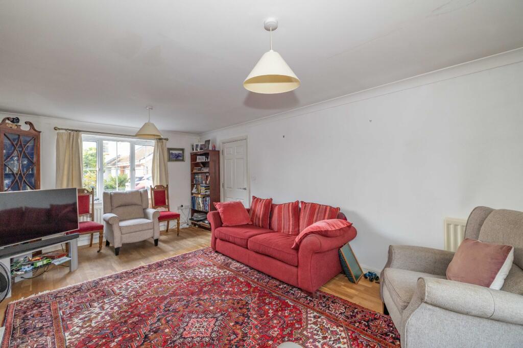 House in Ashford, Repton Park South, Godinton Park - More