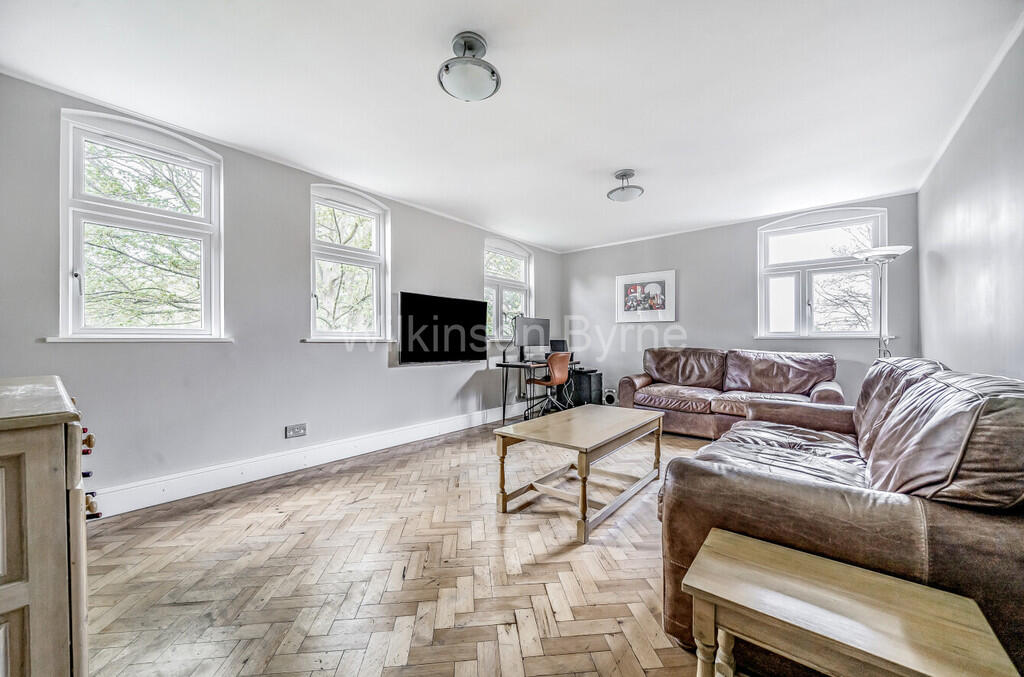 3-bed apartment on Queens Avenue, £739,995