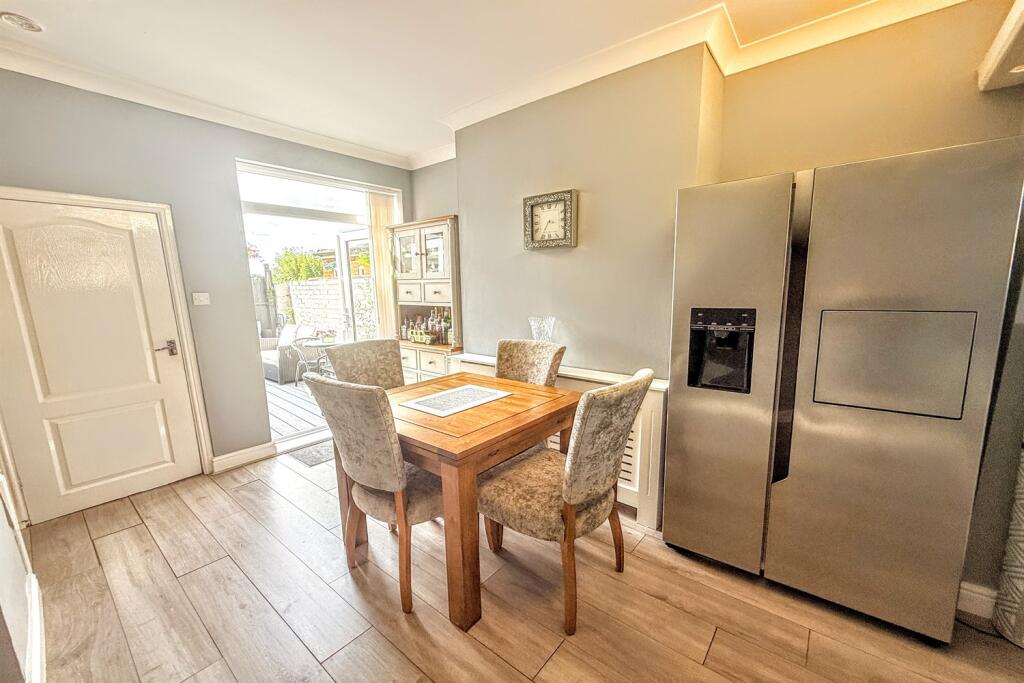 5 Sea Lane. Runcorn WA7 5NG photo 5