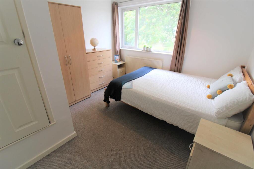 Main image of property: Greetwell Place - Professional House Share