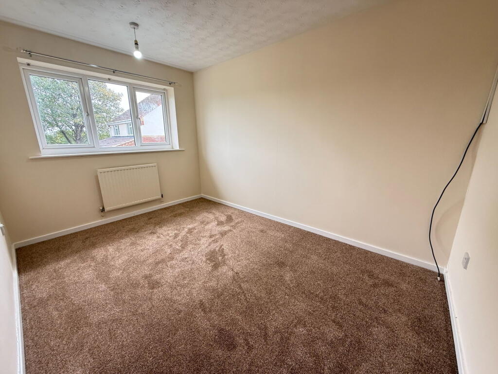 House in Northampton - More