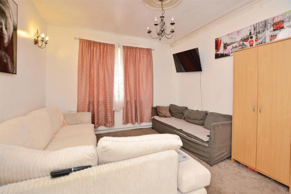 Frodingham Road, Scunthorpe photo 2