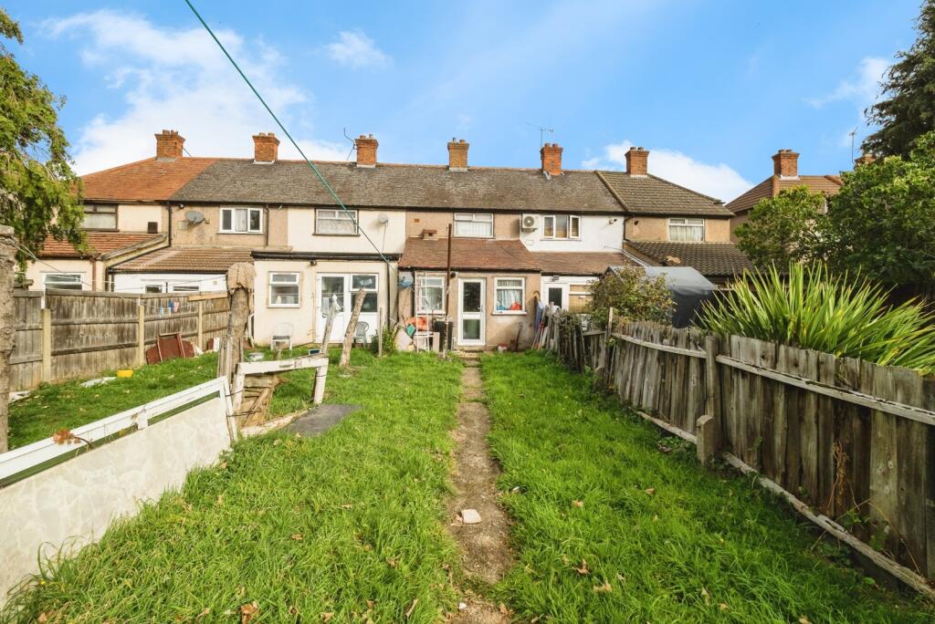 House in Romford - View 5