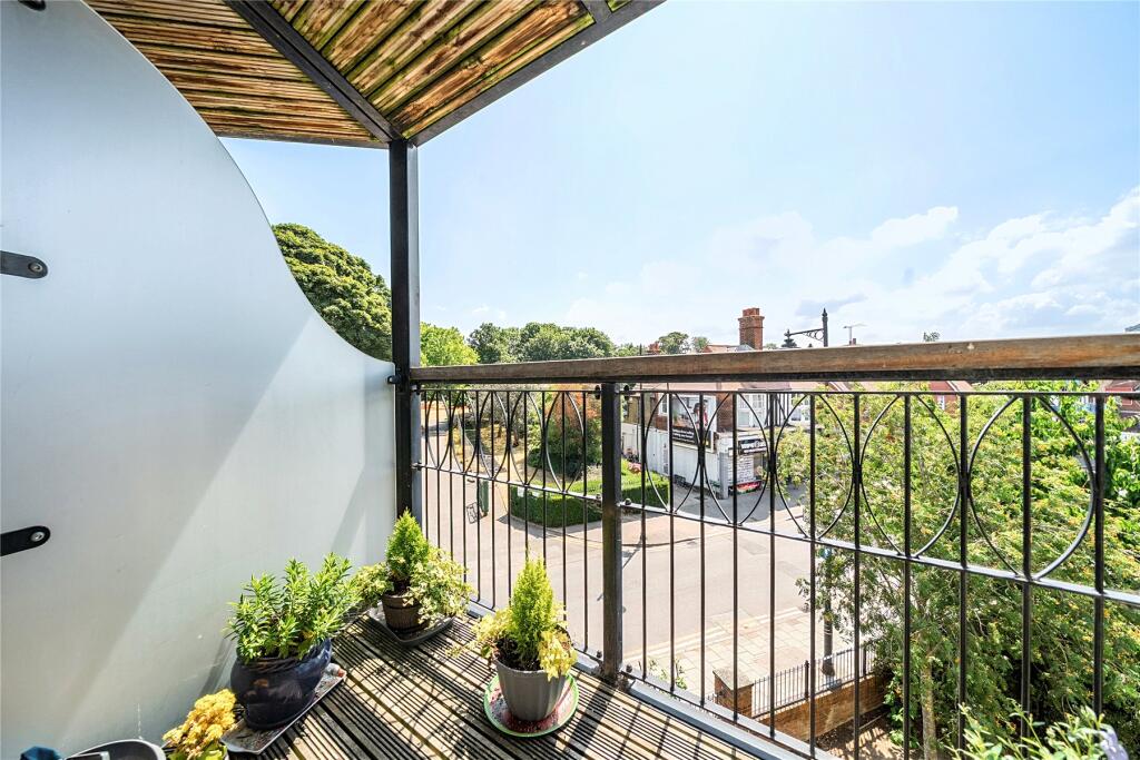 Apartment in London - View 4