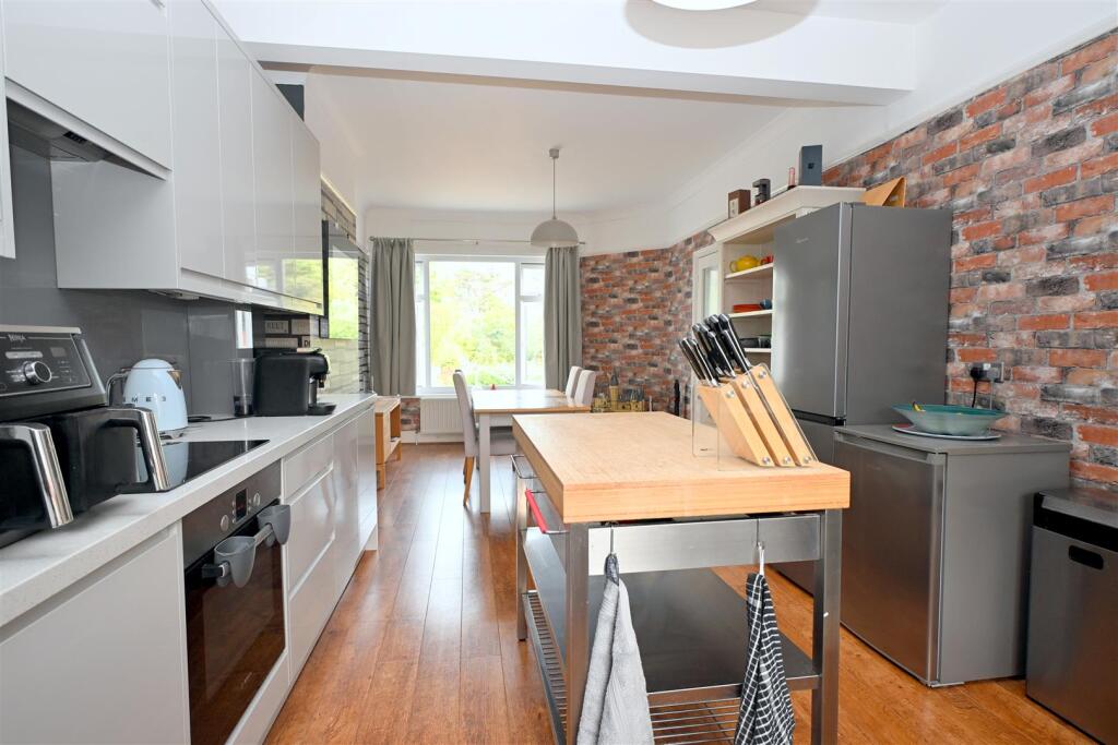 House in Eastbourne, East Sussex - More