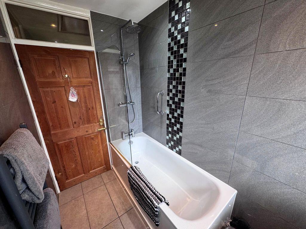 House in London - View 4
