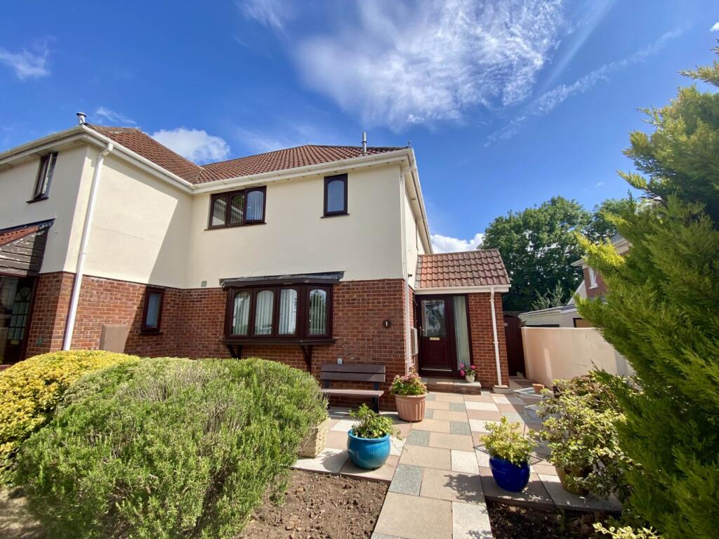 Main image of property: Drakes Gardens, Exmouth