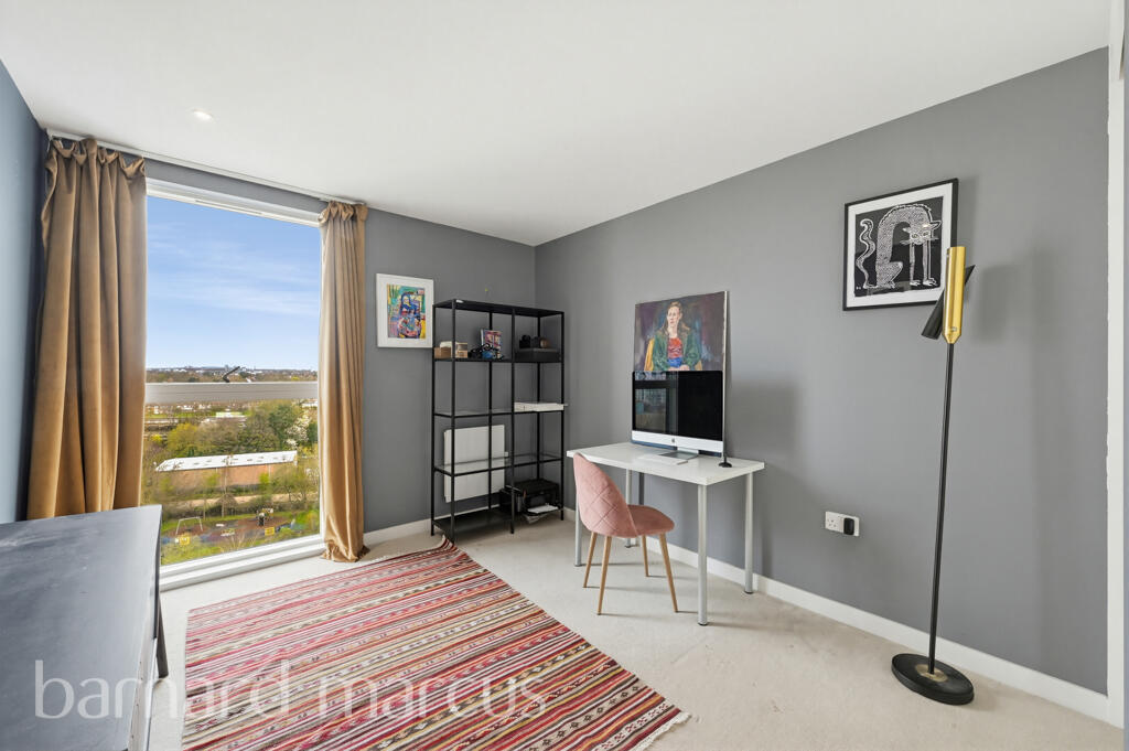 Apartment in London - View 3