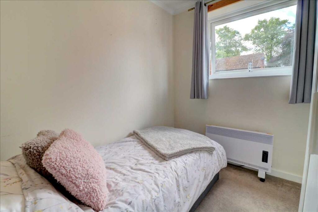 Apartment in Solihull, Meriden - View 5