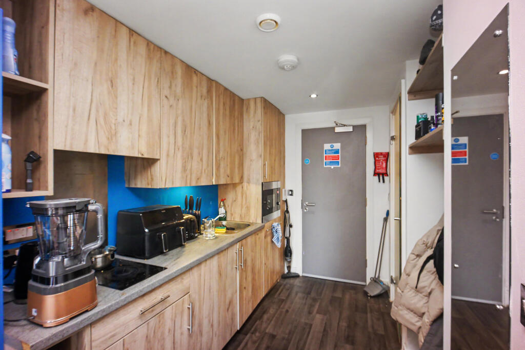 Apartment in Chester, Newtown, City of Chester - More