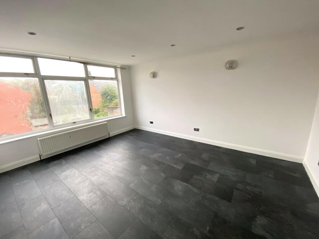 House in Birmingham, West Midlands - View 2