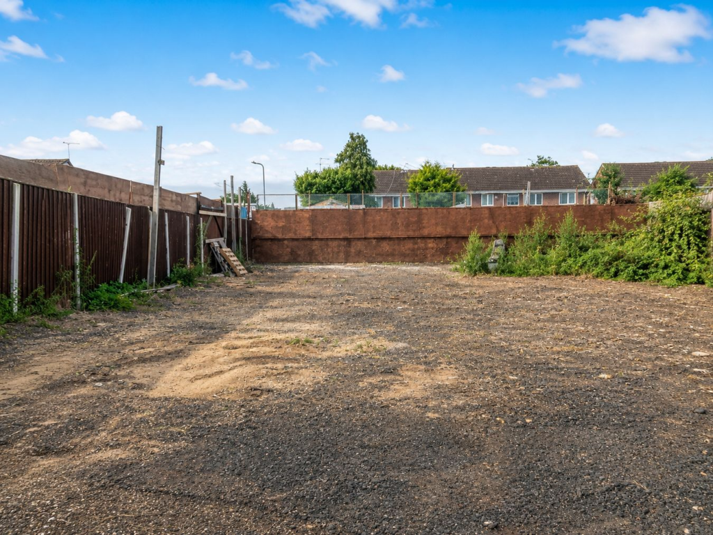 Main image of property: London Road, Langley, SL3
