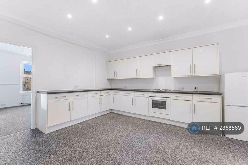 Apartment in Kilmarnock - View 5