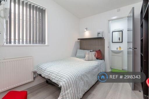 1 bedroom house share for rent