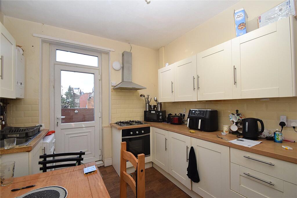 Apartment in Scarborough, The Old Town - View 5