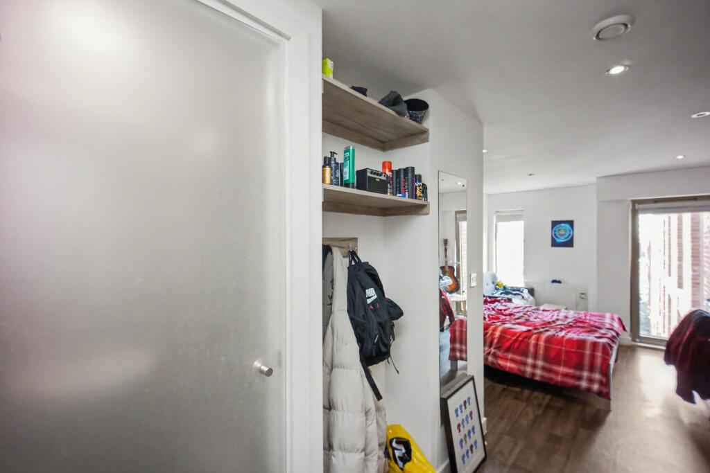 Apartment in Chester, Newtown, City of Chester - View 5