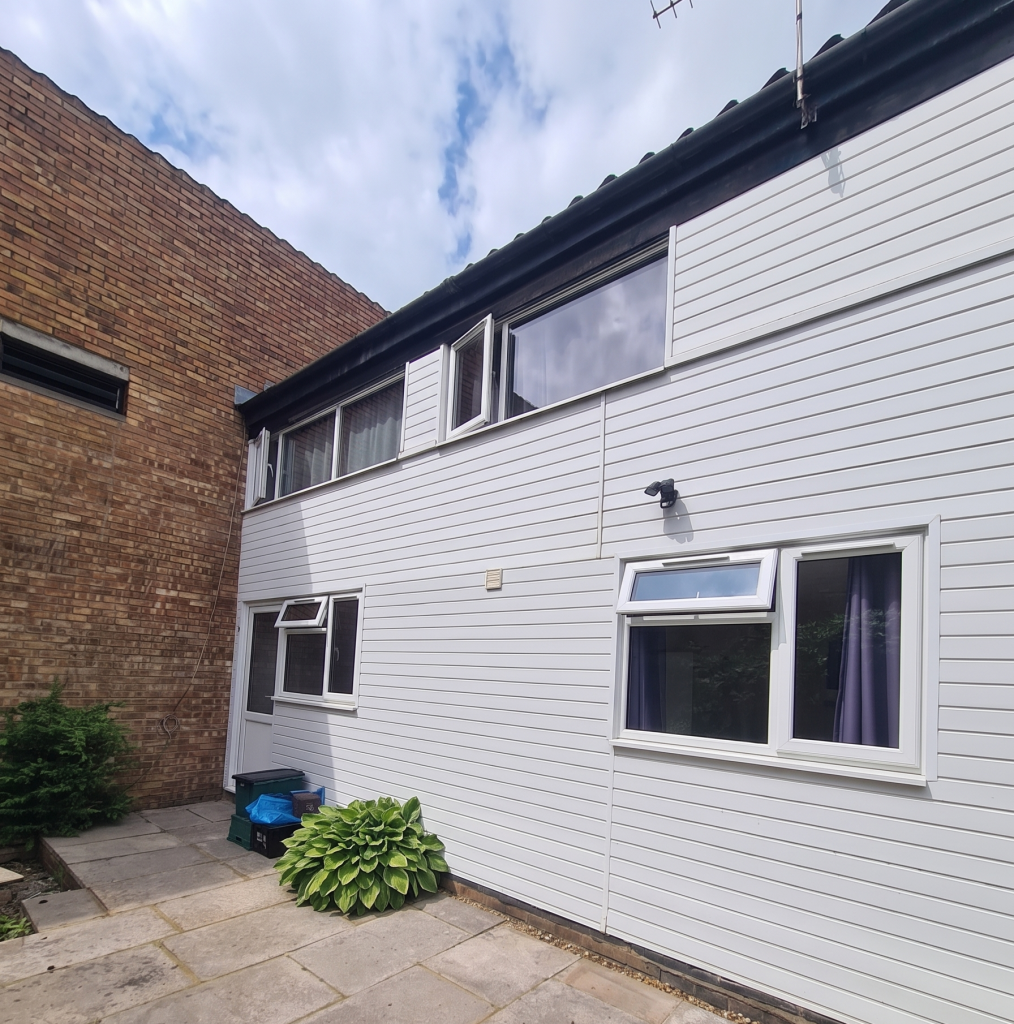 Main image of property: 4 Bed House High Kingsdown – Ref: 54