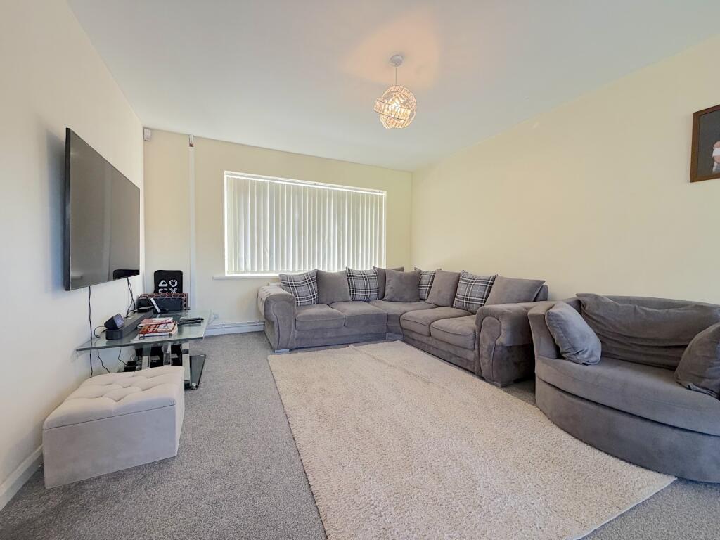 House in Wolverhampton, Penn - View 4