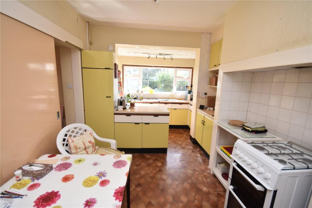 House in Taunton - View 5