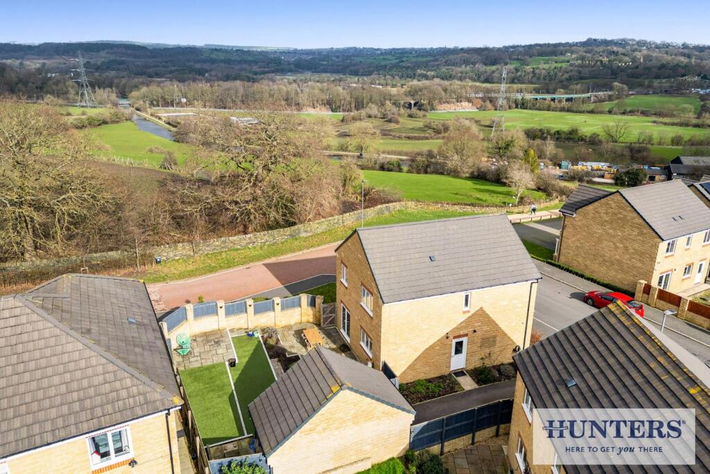 4-bed detached on Priestley Crescent, Apperley Bridge, £475,000
