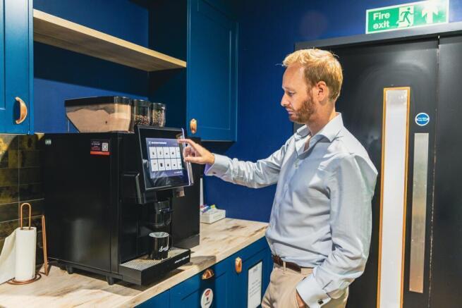 Bean-to-Cup Machine