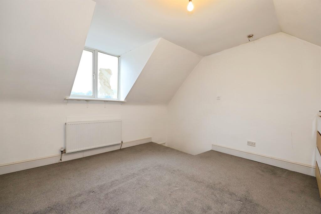 House in Dudley - View 4