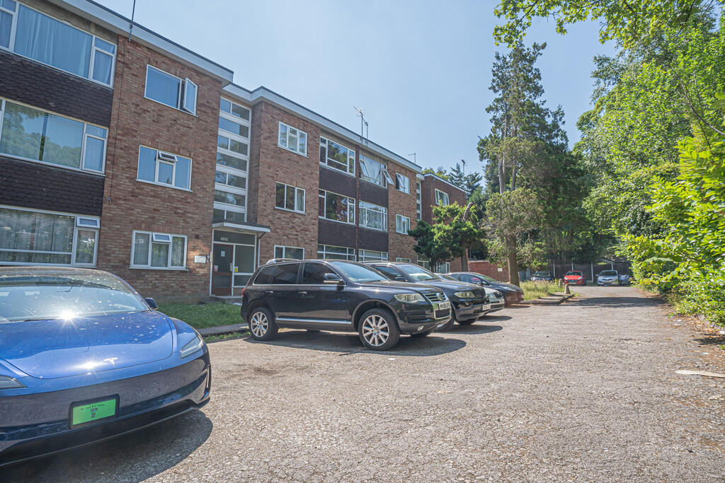Main image of property: 15 Richmond Close, Handsworth Wood