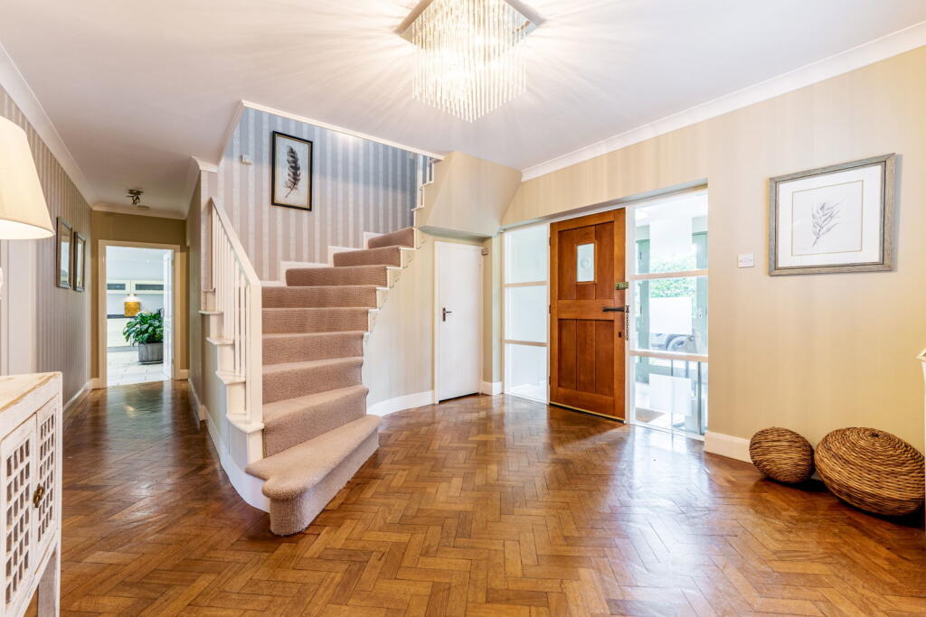 Moor Hall Drive, Sutton Coldfield, B75 6LP photo 3