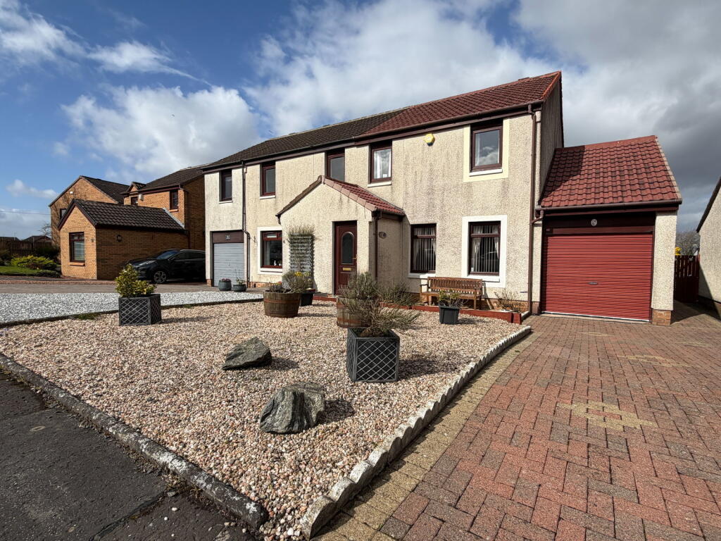 Main image of property: Lochmaben Drive, Stenhousemuir, Larbert, FK5 4UT