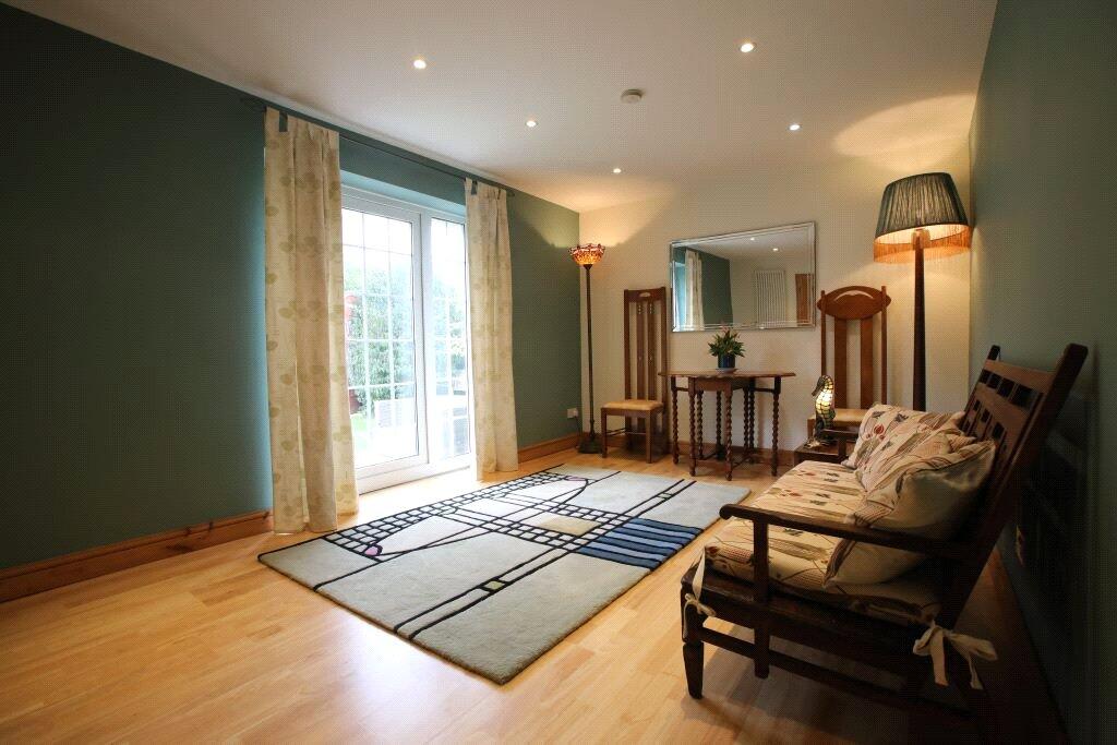 House in Newport Pagnell, City of Milton Keynes - More