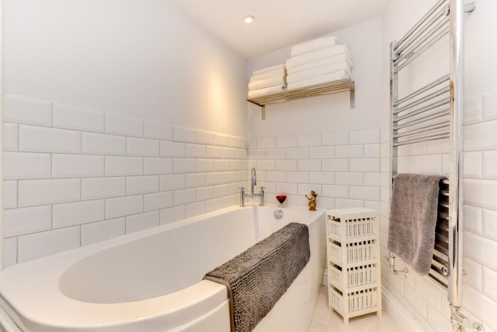 Hangleton Lane, Ferring, Worthing, BN12 photo 5
