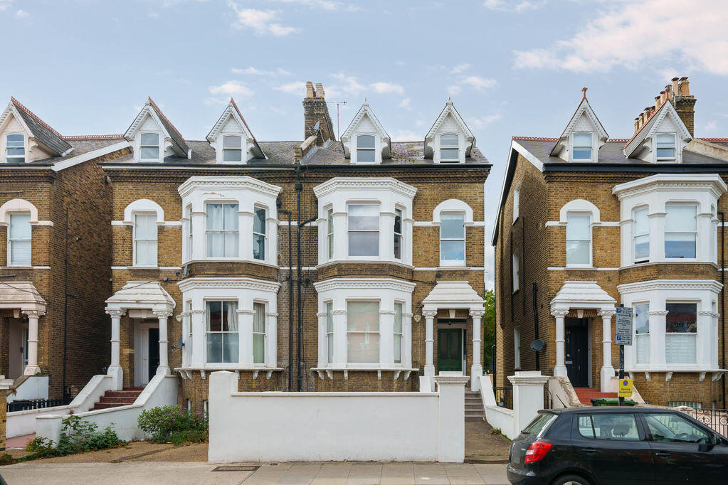 Apartment in London, Shepherd's Bush - View 3
