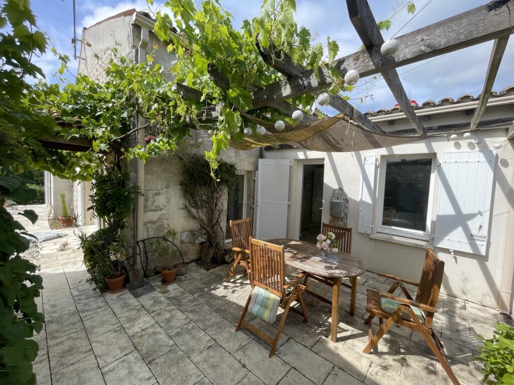 Main image of property: 17150 st-sorlin-de-conac