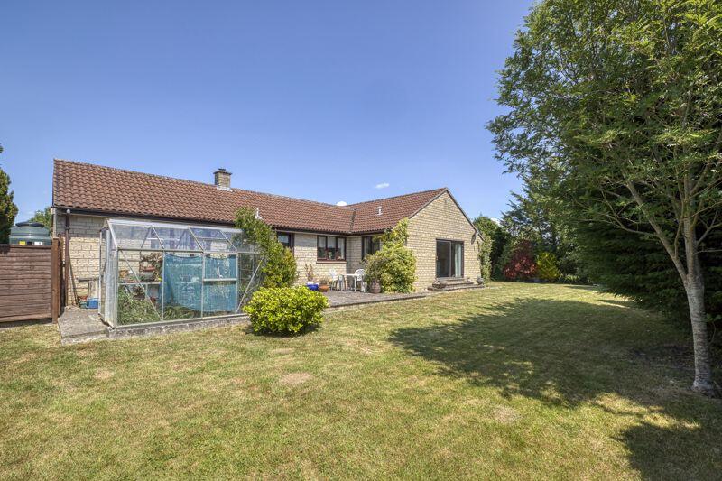 Additional image 17 of Butleigh, spacious and light accommodation in quiet cul-de-sac 