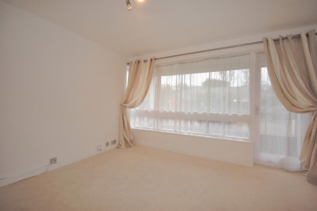 Hadham Road, Bishop's Stortford, Hertfordshire, CM23 photo 4