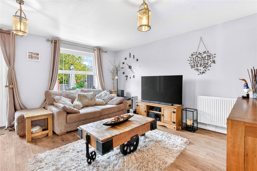Goldfinch Crescent, Bracknell, RG12 photo 4