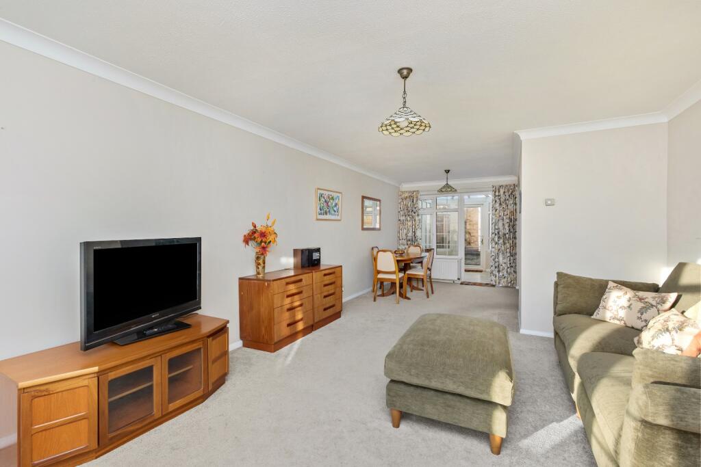 Springett Avenue, Ringmer, Lewes, East Sussex, BN8 photo 4