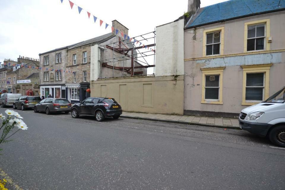Studio flat on 29-31, High Street 
Jedburgh, TD8 6DF, £150,000