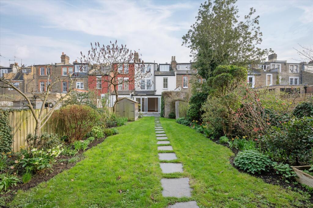 House in London, Brondesbury Park, Brondesbury - View 3