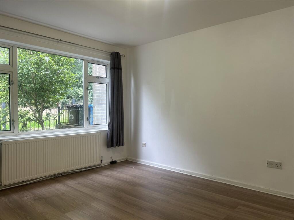 House in Oldham, Werneth - View 4