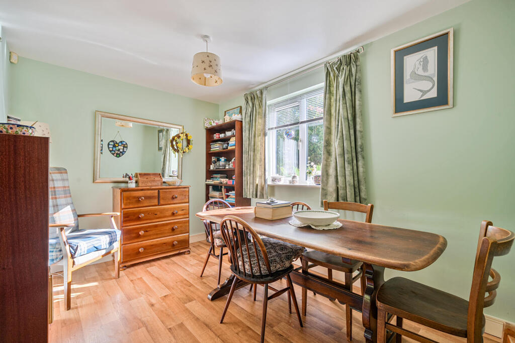 House in Devizes, Wiltshire - View 4