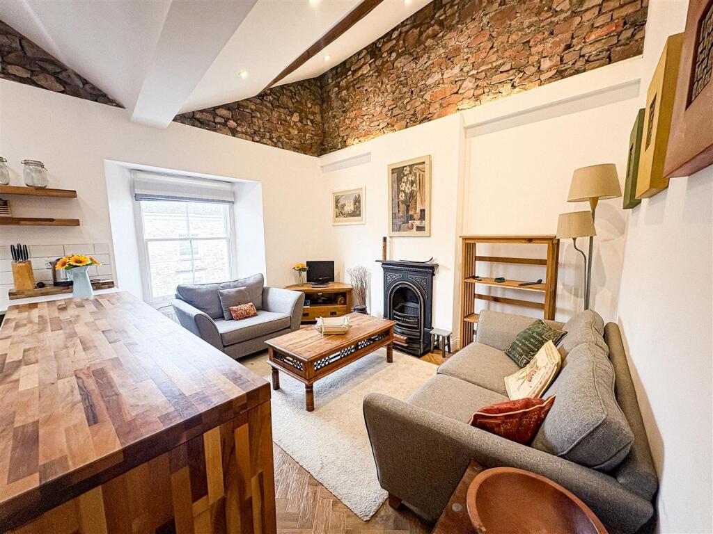 Apartment in Bristol - View 5