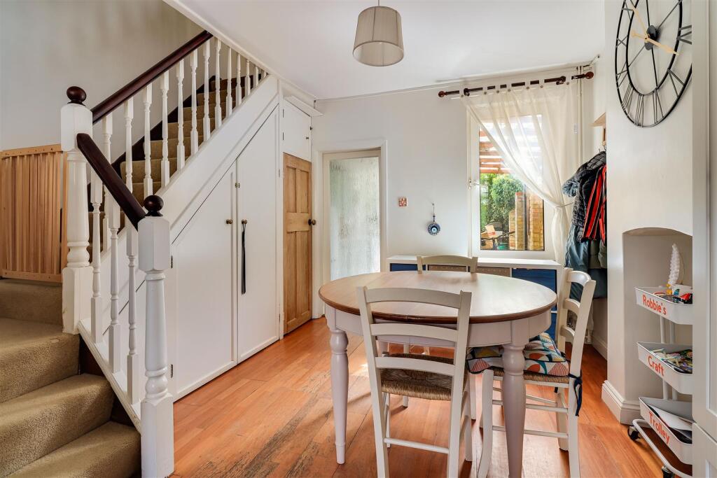 House in Cambridge, Romsey - More