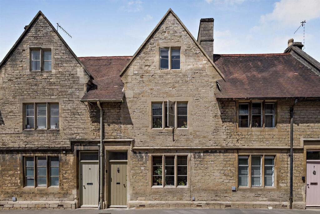 Main image of property: Central Cirencester