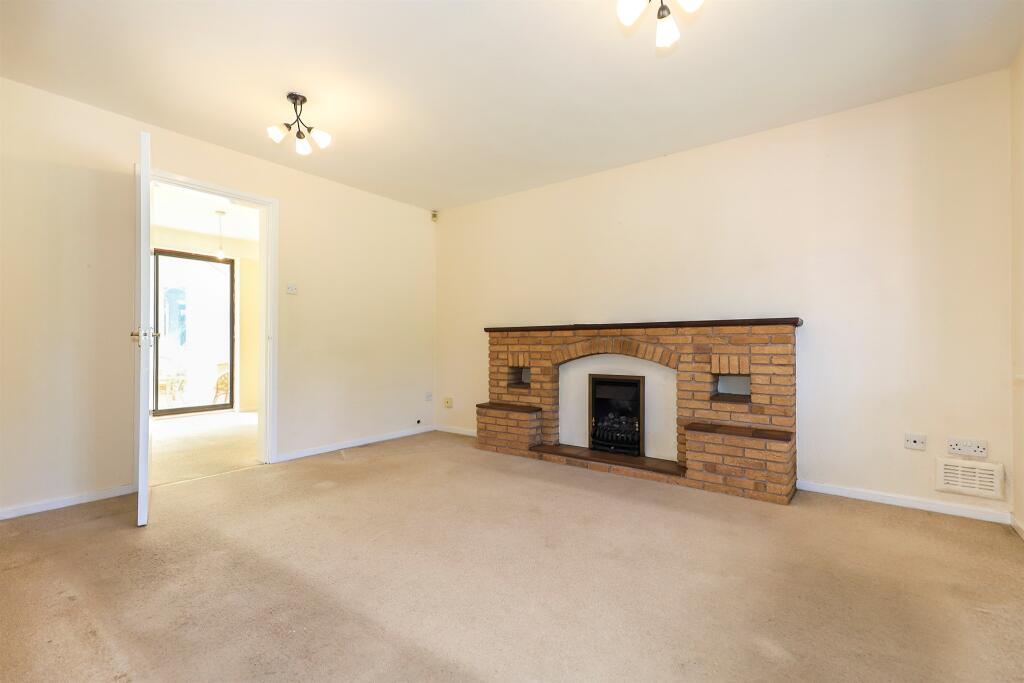 House in Wolverhampton - View 4