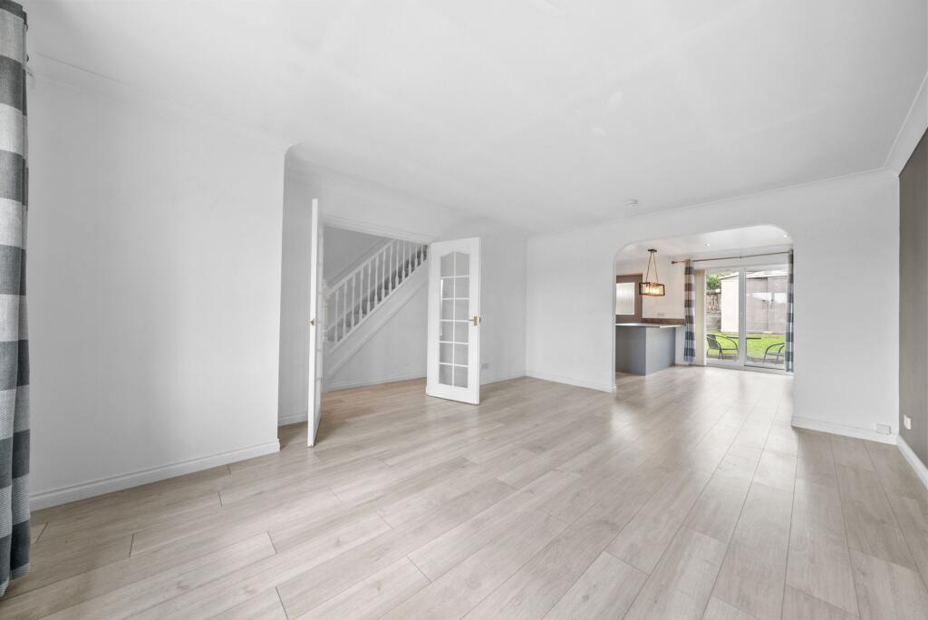 House in Cumbernauld, Craigmarloch - View 4