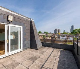 Roof Terrace  Gateway House.png
