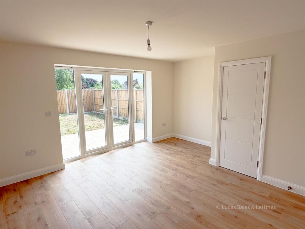 House in Desborough, North Northamptonshire - View 2