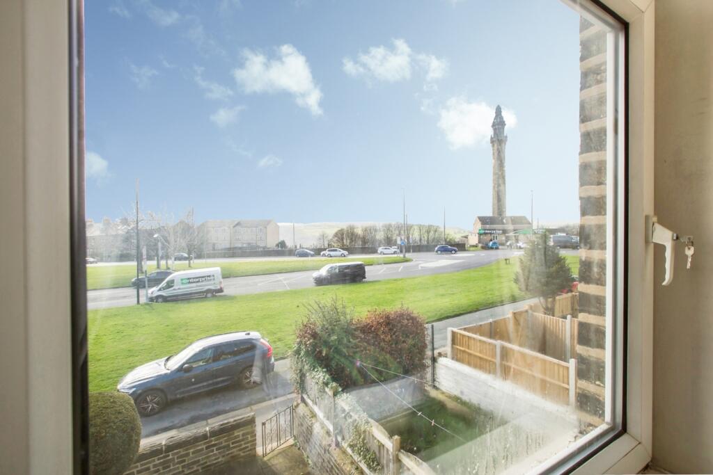 College Terrace, Halifax, West Yorkshire, HX1 - View 4